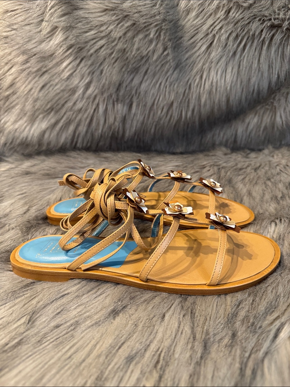 Valentina Rangoni Women's Tan & Blue Floral Strappy Sandals Size 9 & 1/2”